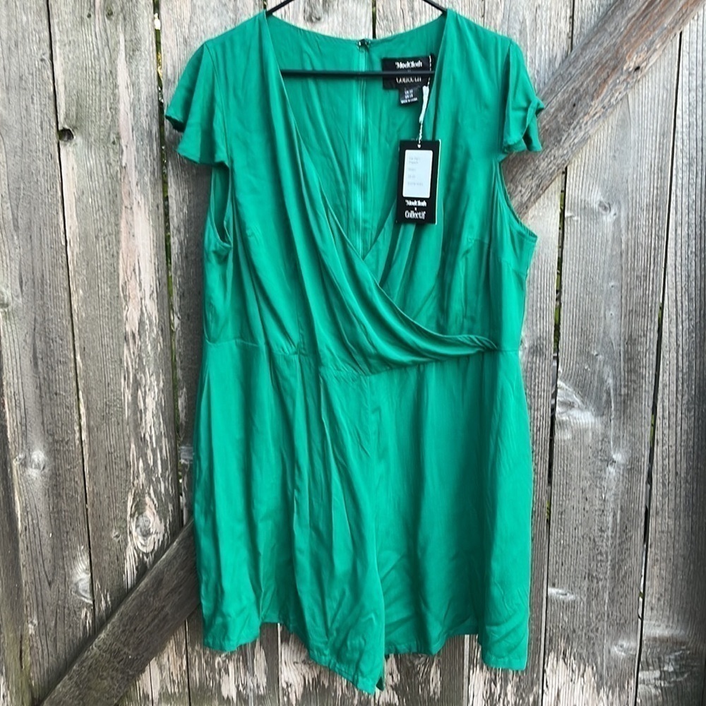 NWT ModCloth x Collectif Titti Playsuit Shorts Romper - Picture 3 of 11